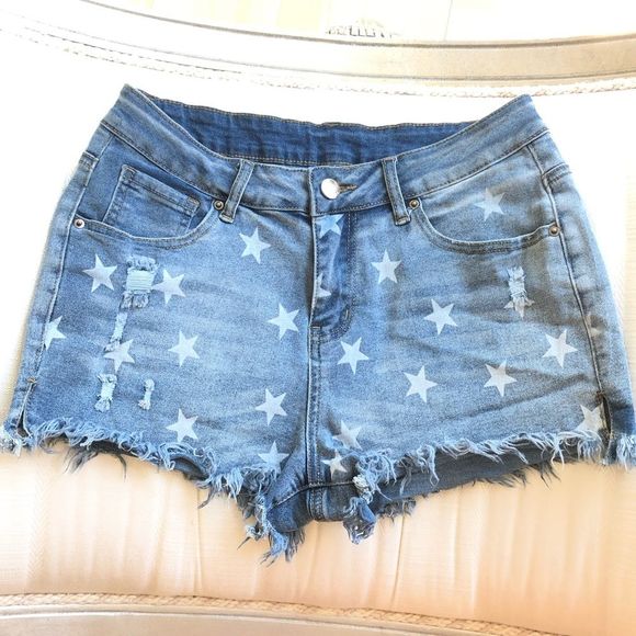Pants - Star Patterned Raw Edge Cut-Off Jean Shorts